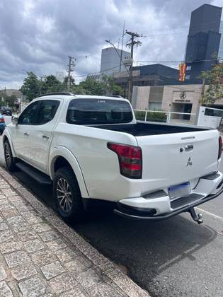 MITSUBISHI L200 TRITON 2.4 16V TURBO DIESEL SPORT HPE MOTORSPORTS CD 4P 4X4 AUTOMÁTICO